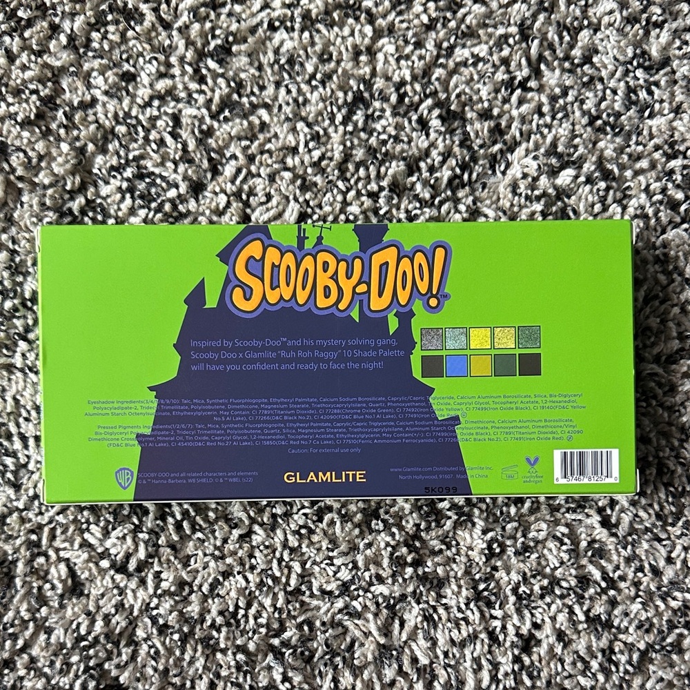 Scooby-Doo 10 Shade Palette - Picture 2 of 3